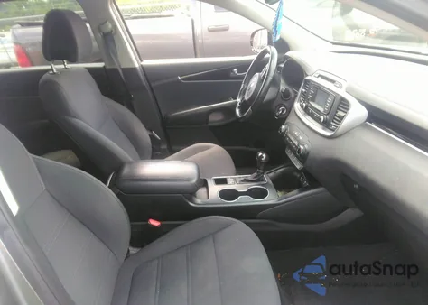 2016 Kia Sorento 2.4L Lx z USA, uszkodzony, nr VIN 5XYPG4A3XGG096234